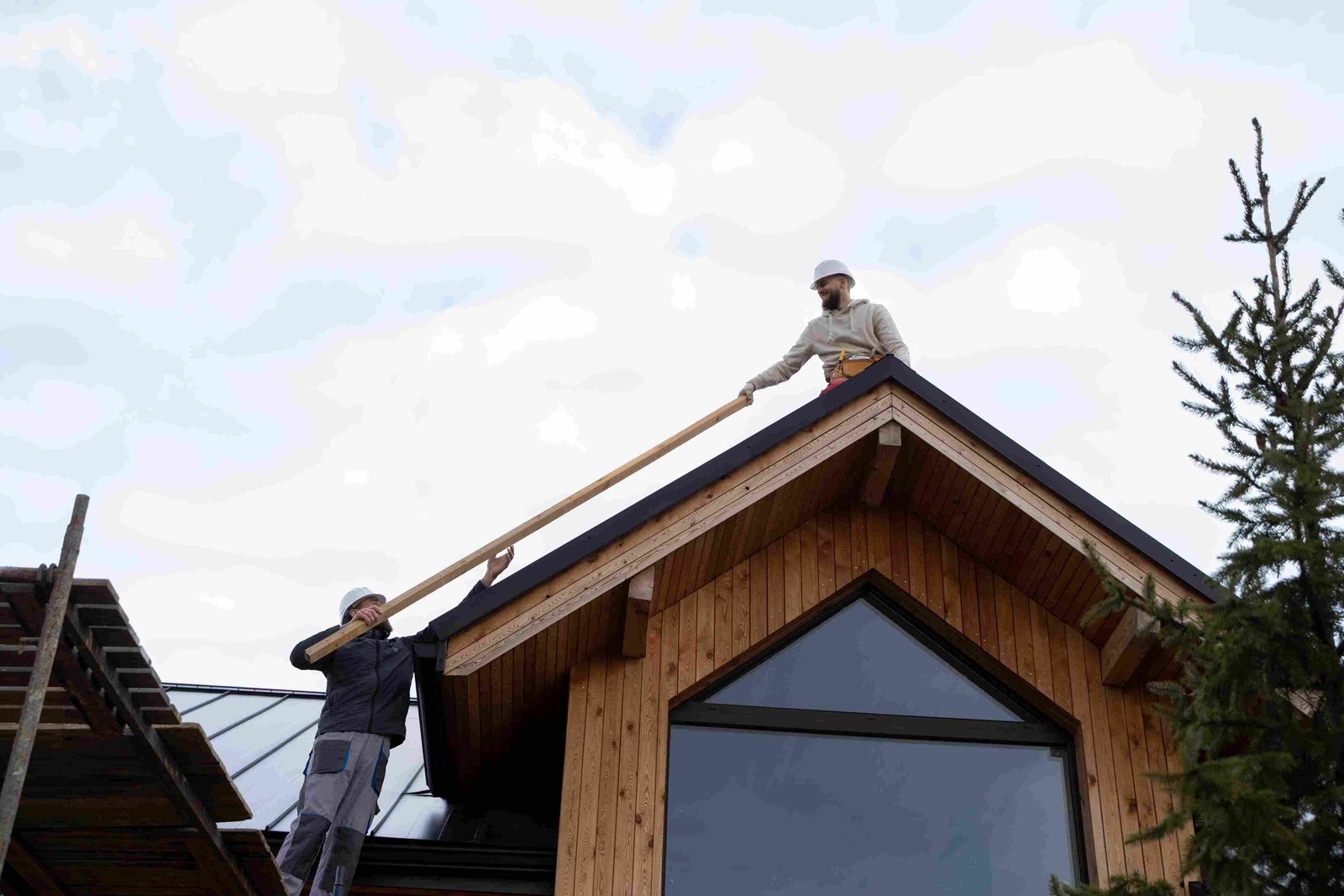 Contact Experts for Roof Repair in Somerville Today